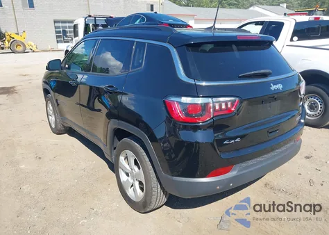 2018 Jeep Compass Latitude 4X4 из США, поврежденный, VIN 3C4NJDBB7JT230826